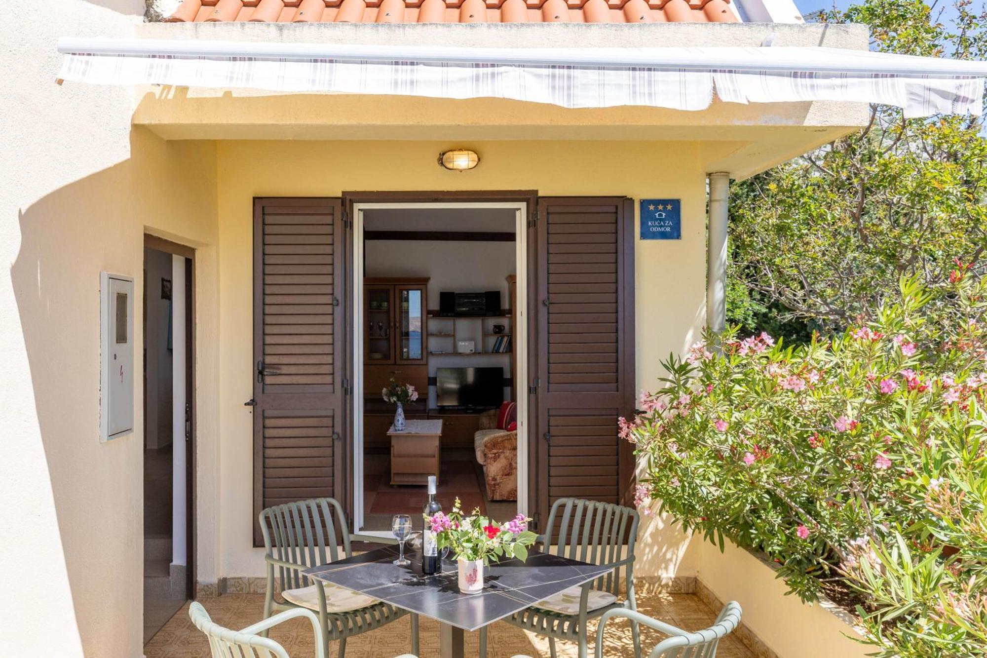 Beachfront House Nada - Happy Rentals Karlobag Luaran gambar